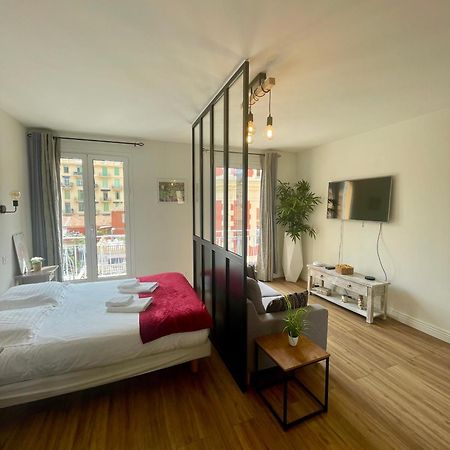Le Verlaine, Studio En Centre Ville A Deux Minutes Des Plages Menton Exterior photo