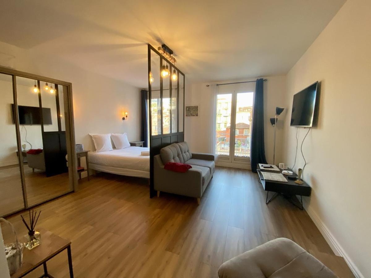 Le Verlaine, Studio En Centre Ville A Deux Minutes Des Plages Menton Exterior photo